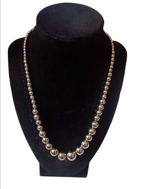 FADI - Elegant Silver Bead Necklace - Classic Women's Jewelry